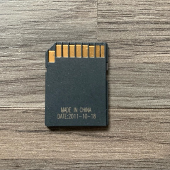 micro SD adapter - Picture 2 of 2